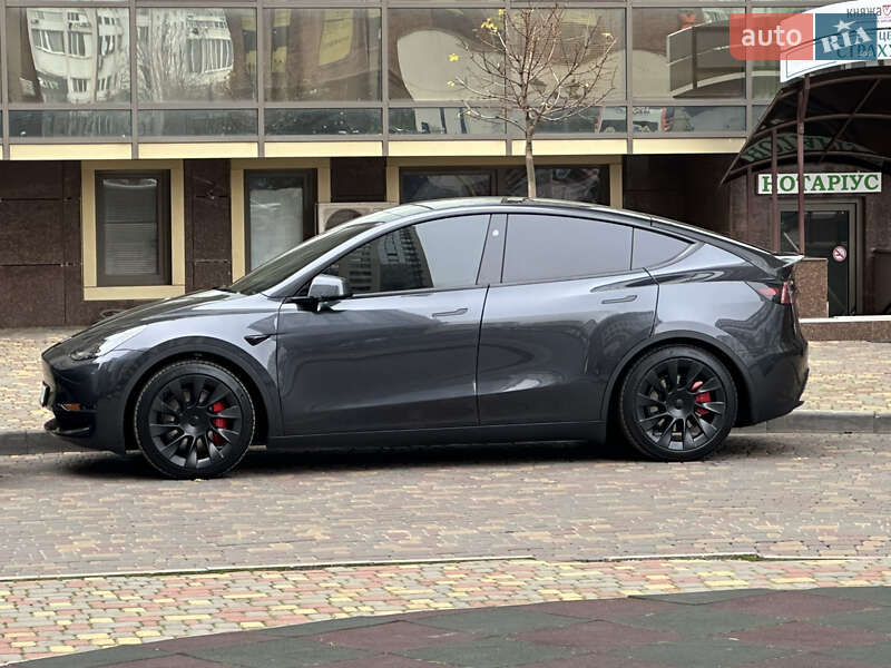 Внедорожник / Кроссовер Tesla Model Y 2024 в Одессе