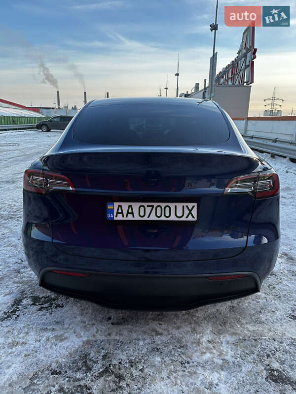 Позашляховик / Кросовер Tesla Model Y 2021 в Києві фото 6 Позашляховик / Кросовер Tesla Model Y 2021 в Києві