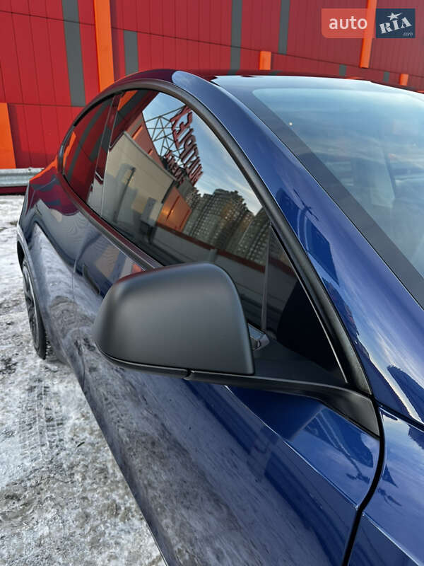Позашляховик / Кросовер Tesla Model Y 2021 в Києві фото 10 Позашляховик / Кросовер Tesla Model Y 2021 в Києві