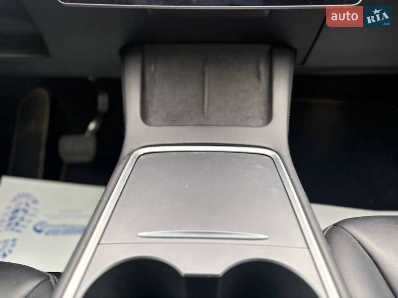 Внедорожник / Кроссовер Tesla Model Y 2021 в Виннице