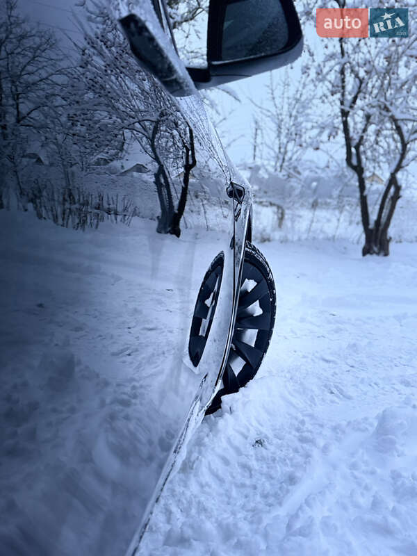 Внедорожник / Кроссовер Tesla Model Y 2021 в Дрогобыче фото 24 Внедорожник / Кроссовер Tesla Model Y 2021 в Дрогобыче