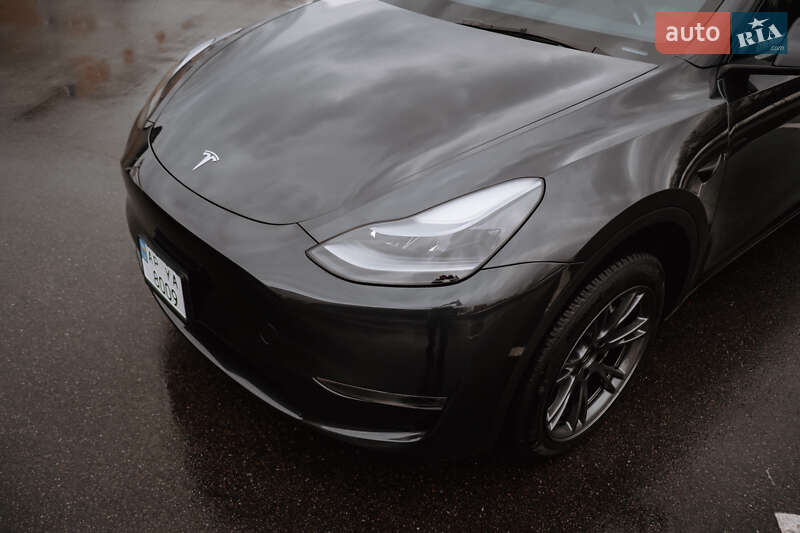 Внедорожник / Кроссовер Tesla Model Y 2024 в Запорожье
