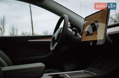 Внедорожник / Кроссовер Tesla Model Y 2024 в Запорожье