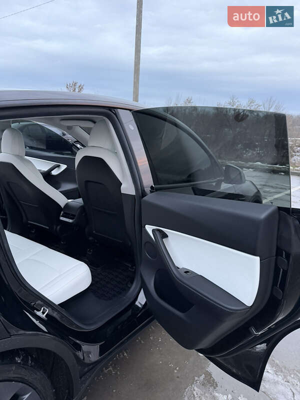 Внедорожник / Кроссовер Tesla Model Y 2020 в Синельниково