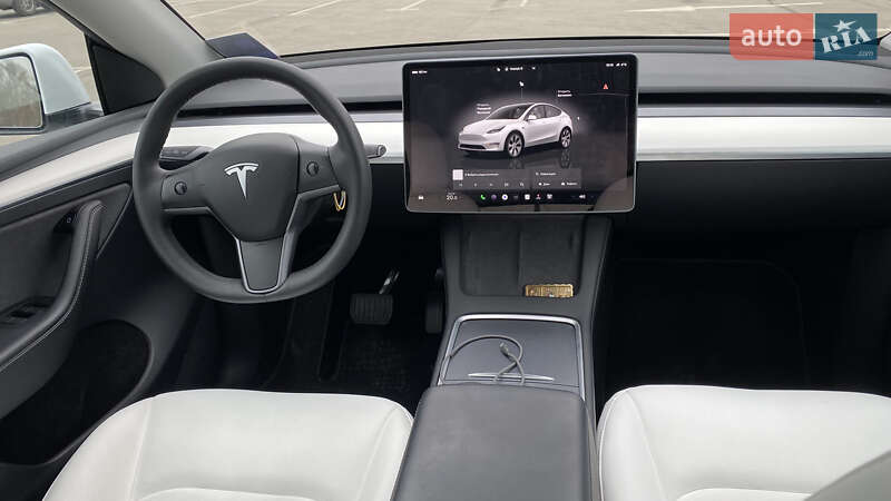 Позашляховик / Кросовер Tesla Model Y 2023 в Києві фото 9 Позашляховик / Кросовер Tesla Model Y 2023 в Києві