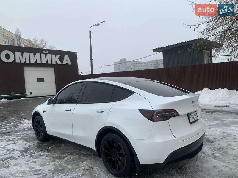 Позашляховик / Кросовер Tesla Model Y 2021 в Києві