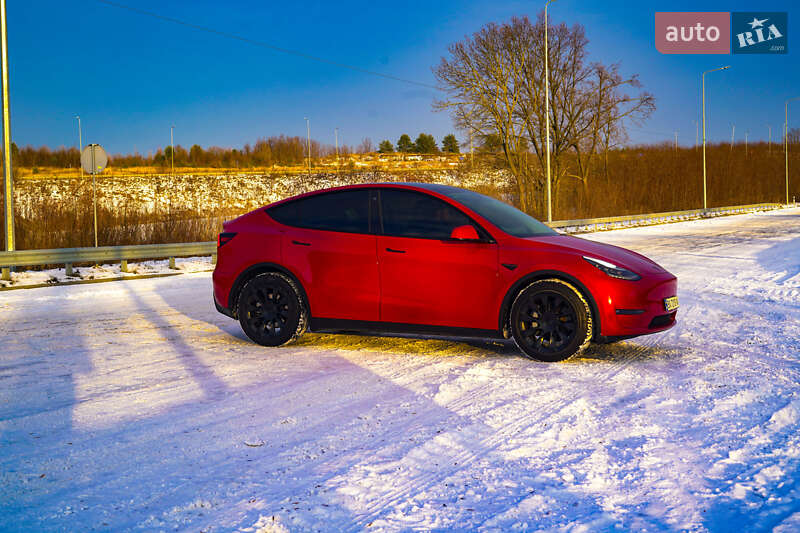 Внедорожник / Кроссовер Tesla Model Y 2022 в Хмельницком