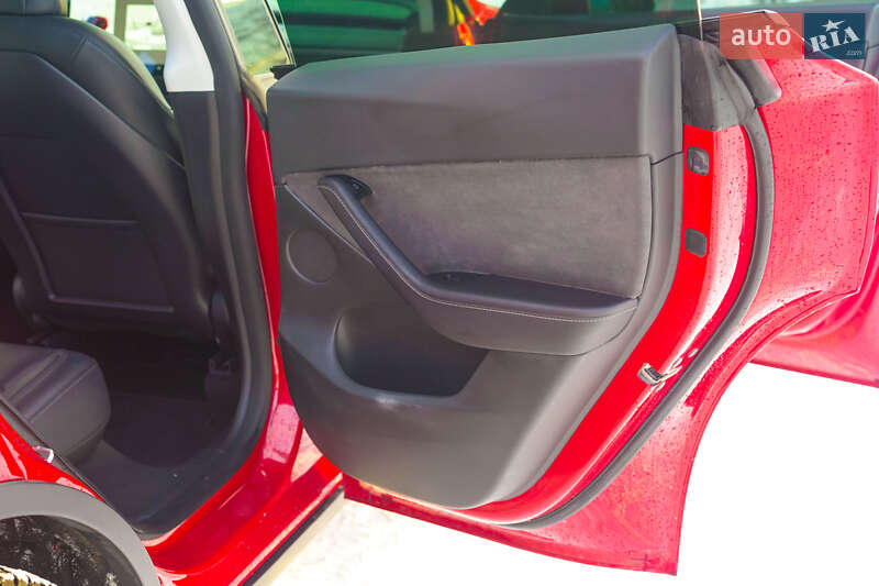 Внедорожник / Кроссовер Tesla Model Y 2022 в Хмельницком