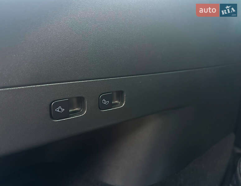 Внедорожник / Кроссовер Tesla Model Y 2022 в Каменском