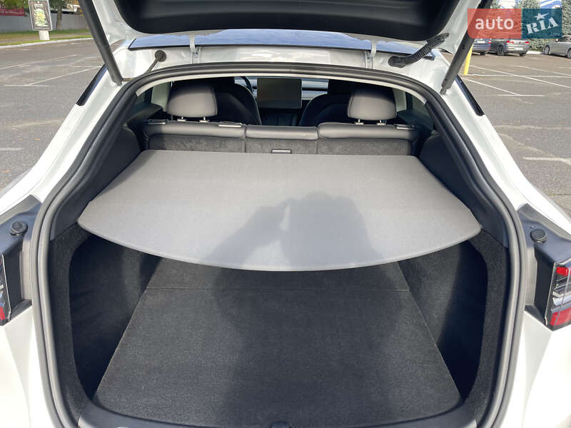 Позашляховик / Кросовер Tesla Model Y 2023 в Києві