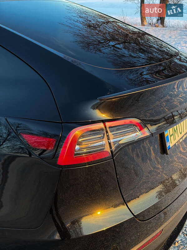 Позашляховик / Кросовер Tesla Model Y 2023 в Києві