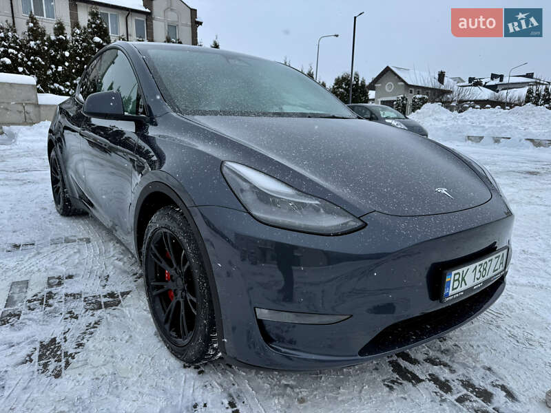 Внедорожник / Кроссовер Tesla Model Y 2023 в Ровно фото 3 Внедорожник / Кроссовер Tesla Model Y 2023 в Ровно