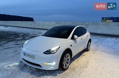 Внедорожник / Кроссовер Tesla Model Y 2022 в Львове