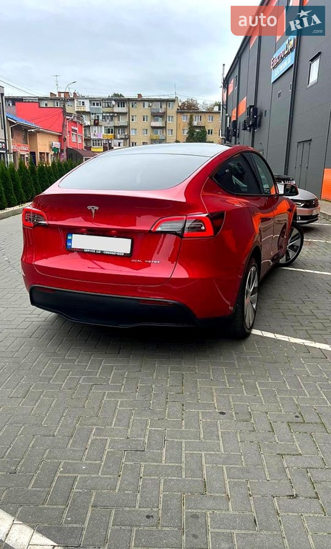 2023 Tesla Model Y - мініатюра 3