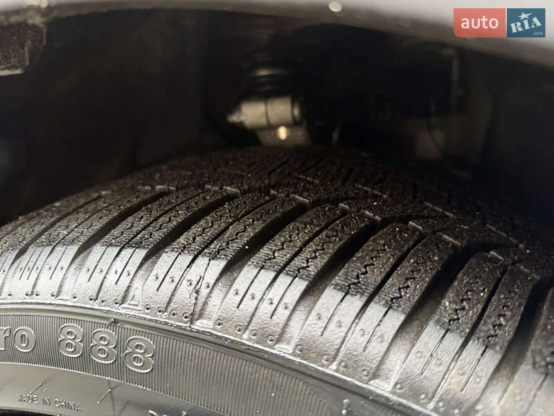 Позашляховик / Кросовер Tesla Model Y 2020 в Луцьку