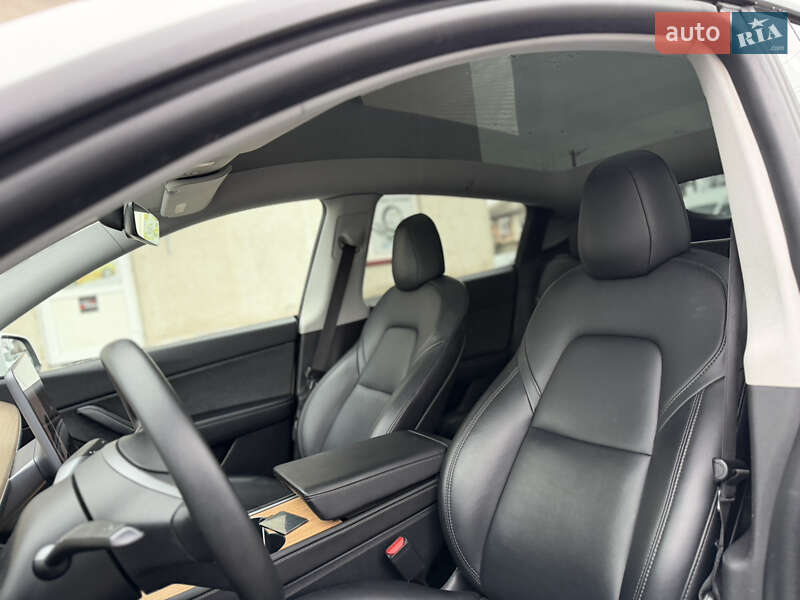 Позашляховик / Кросовер Tesla Model Y 2020 в Луцьку
