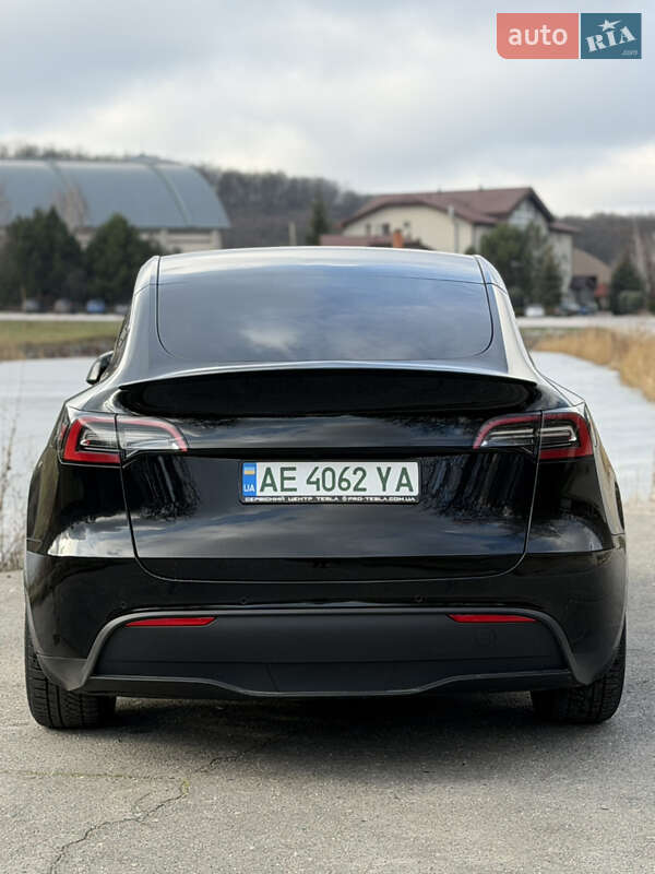 Позашляховик / Кросовер Tesla Model Y 2021 в Дніпрі