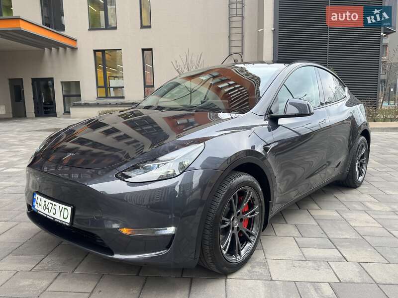 Внедорожник / Кроссовер Tesla Model Y 2024 в Киеве