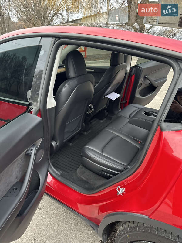 Внедорожник / Кроссовер Tesla Model Y 2022 в Днепре