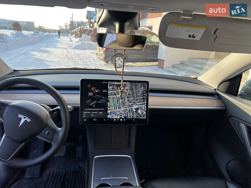 Внедорожник / Кроссовер Tesla Model Y 2021 в Ровно
