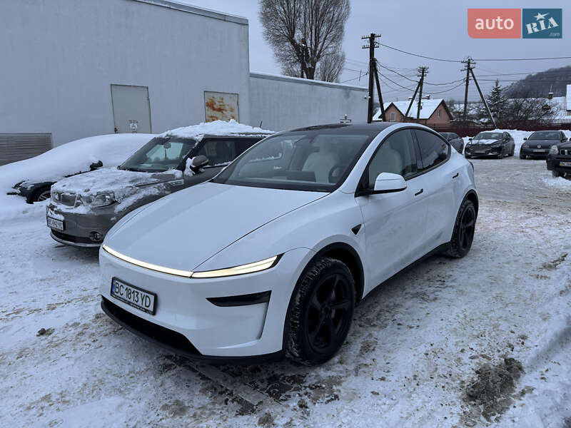 Внедорожник / Кроссовер Tesla Model Y 2025 в Львове