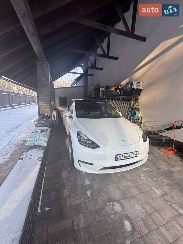 Позашляховик / Кросовер Tesla Model Y 2021 в Києві фото 15 Позашляховик / Кросовер Tesla Model Y 2021 в Києві