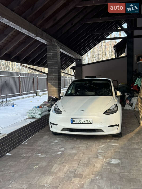 Позашляховик / Кросовер Tesla Model Y 2021 в Києві фото 16 Позашляховик / Кросовер Tesla Model Y 2021 в Києві