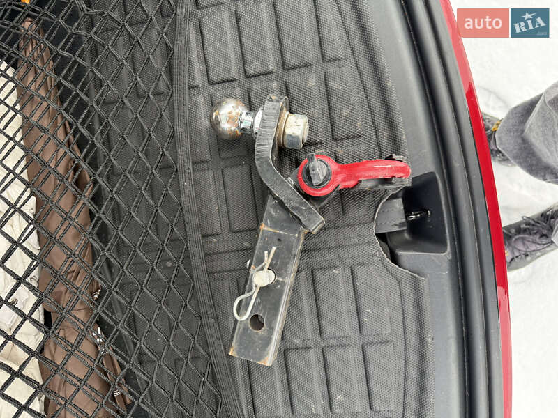 Внедорожник / Кроссовер Tesla Model Y 2023 в Киеве