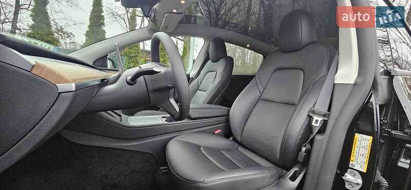 Внедорожник / Кроссовер Tesla Model Y 2023 в Харькове