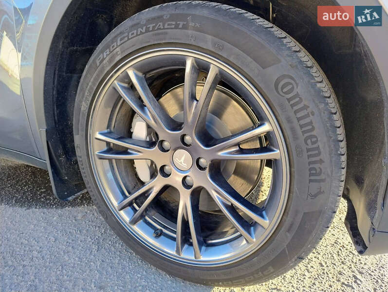 Внедорожник / Кроссовер Tesla Model Y 2024 в Житомире