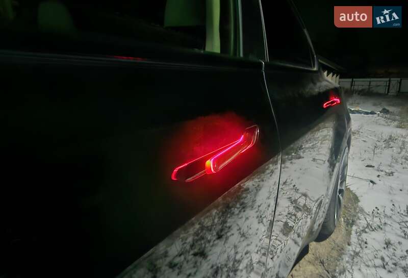 Внедорожник / Кроссовер Tesla Model Y 2022 в Днепре