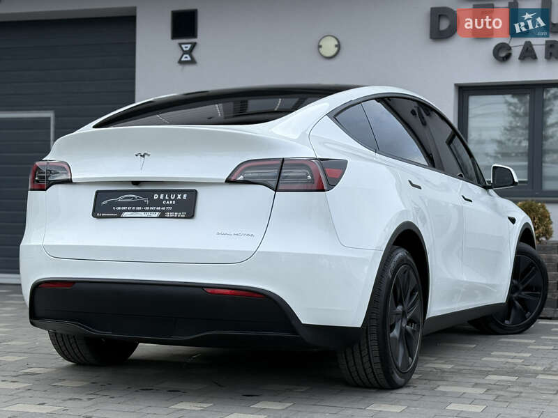 Внедорожник / Кроссовер Tesla Model Y 2024 в Дрогобыче