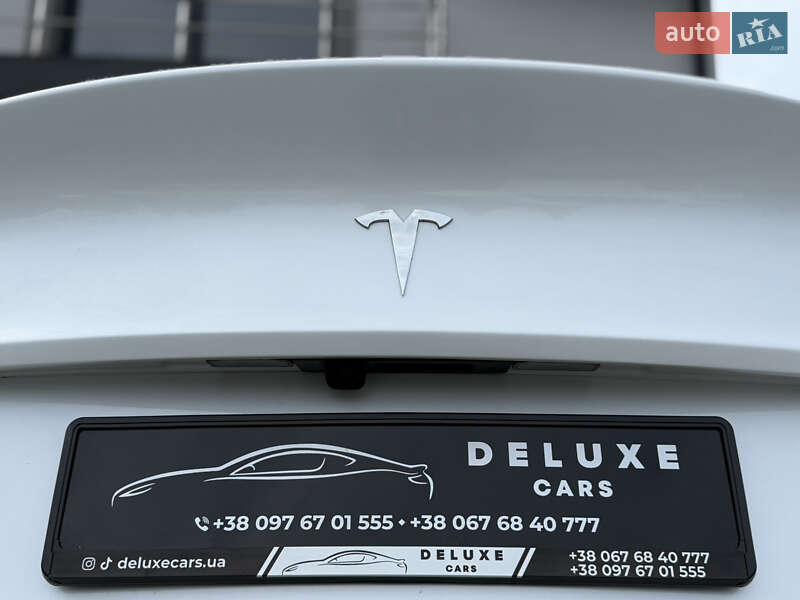 Внедорожник / Кроссовер Tesla Model Y 2024 в Дрогобыче