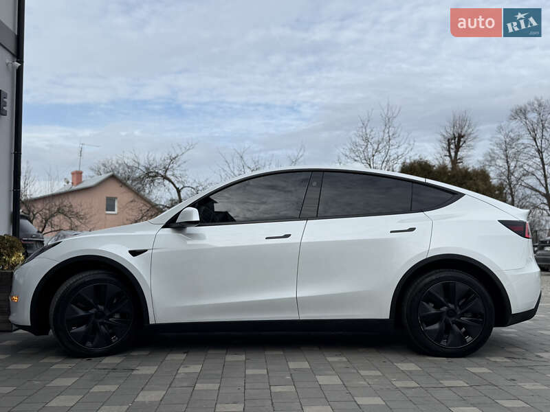 Внедорожник / Кроссовер Tesla Model Y 2024 в Дрогобыче
