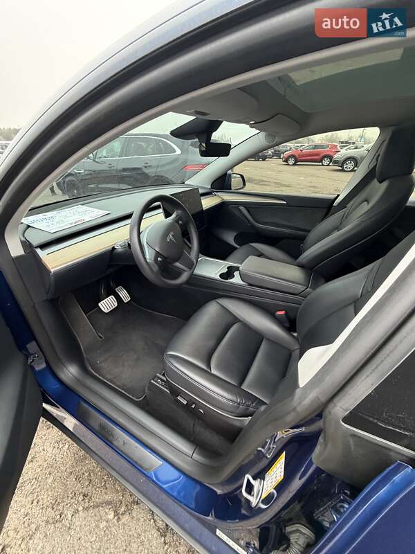 Внедорожник / Кроссовер Tesla Model Y 2023 в Киеве