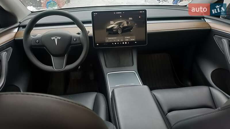 Внедорожник / Кроссовер Tesla Model Y 2024 в Житомире