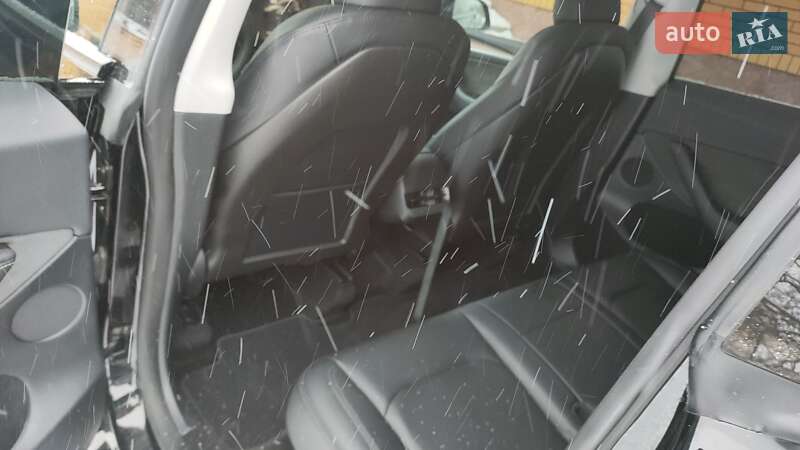 Внедорожник / Кроссовер Tesla Model Y 2024 в Житомире