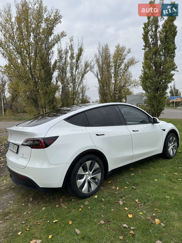 Позашляховик / Кросовер Tesla Model Y 2021 в Кременчуці