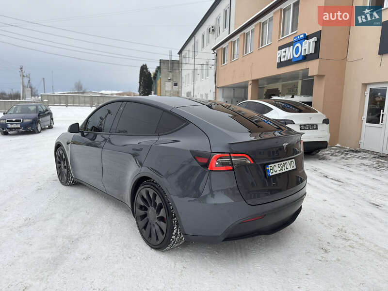 Внедорожник / Кроссовер Tesla Model Y 2020 в Луцке