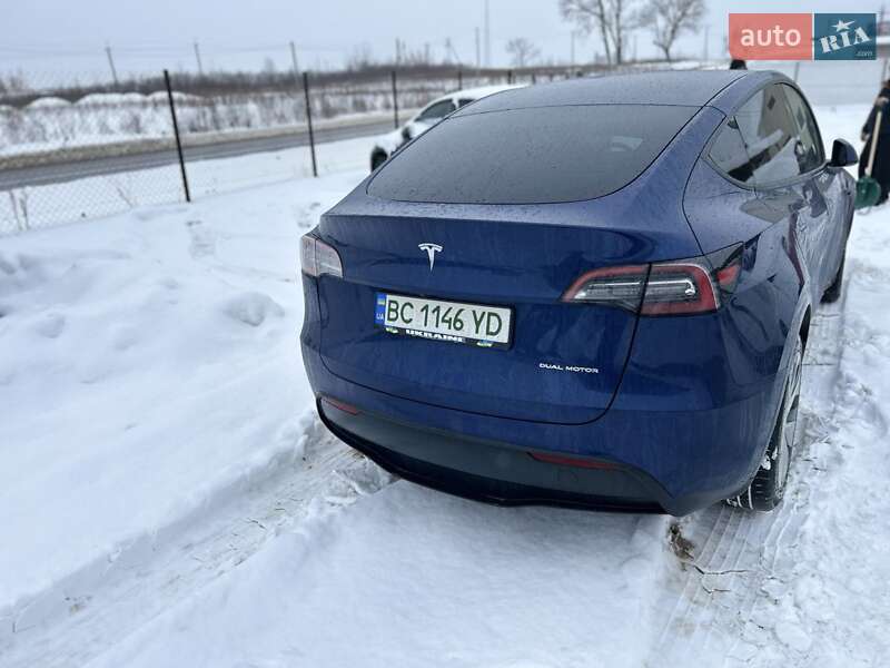 Позашляховик / Кросовер Tesla Model Y 2023 в Куликові