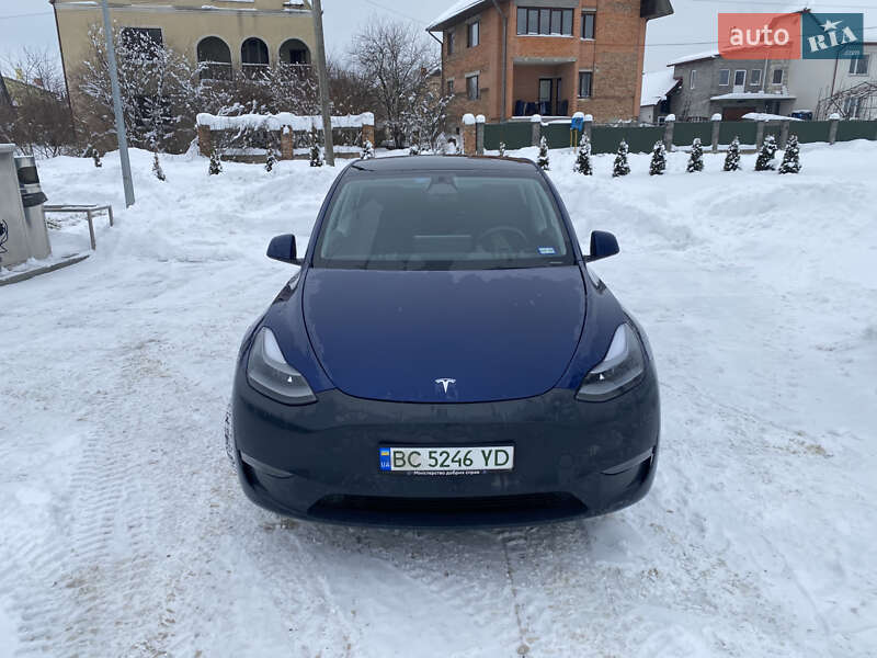 Внедорожник / Кроссовер Tesla Model Y 2023 в Львове