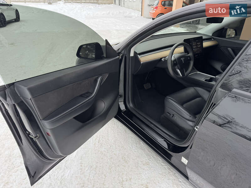 Внедорожник / Кроссовер Tesla Model Y 2022 в Луцке