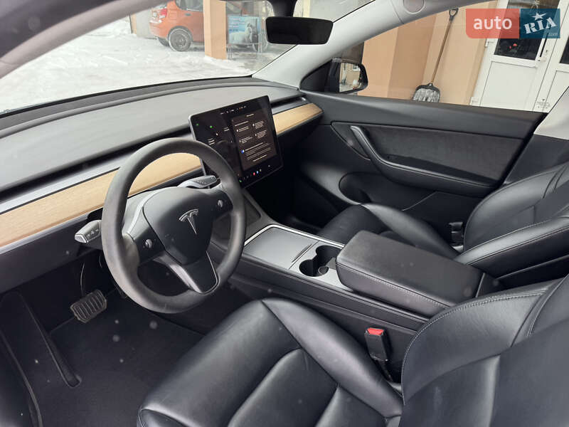 Внедорожник / Кроссовер Tesla Model Y 2022 в Луцке