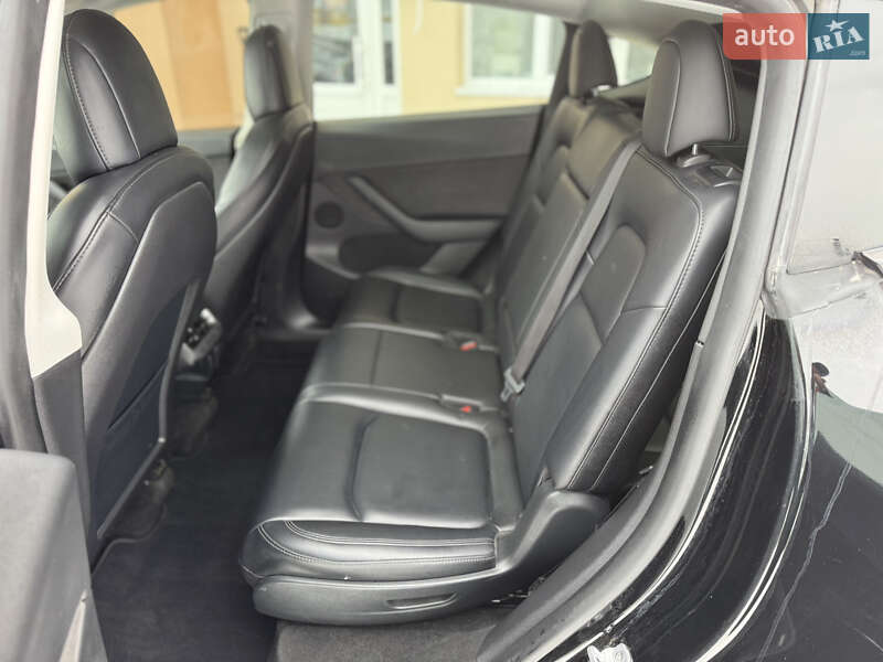 Внедорожник / Кроссовер Tesla Model Y 2022 в Луцке