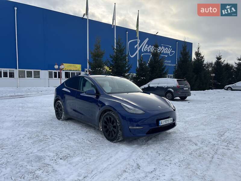 Внедорожник / Кроссовер Tesla Model Y 2025 в Богуславе