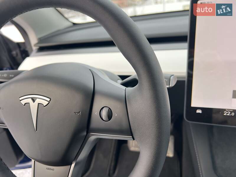 Внедорожник / Кроссовер Tesla Model Y 2025 в Богуславе