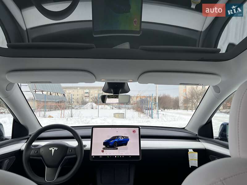 Внедорожник / Кроссовер Tesla Model Y 2025 в Богуславе