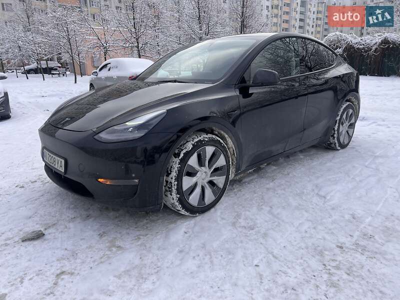 Внедорожник / Кроссовер Tesla Model Y 2023 в Киеве