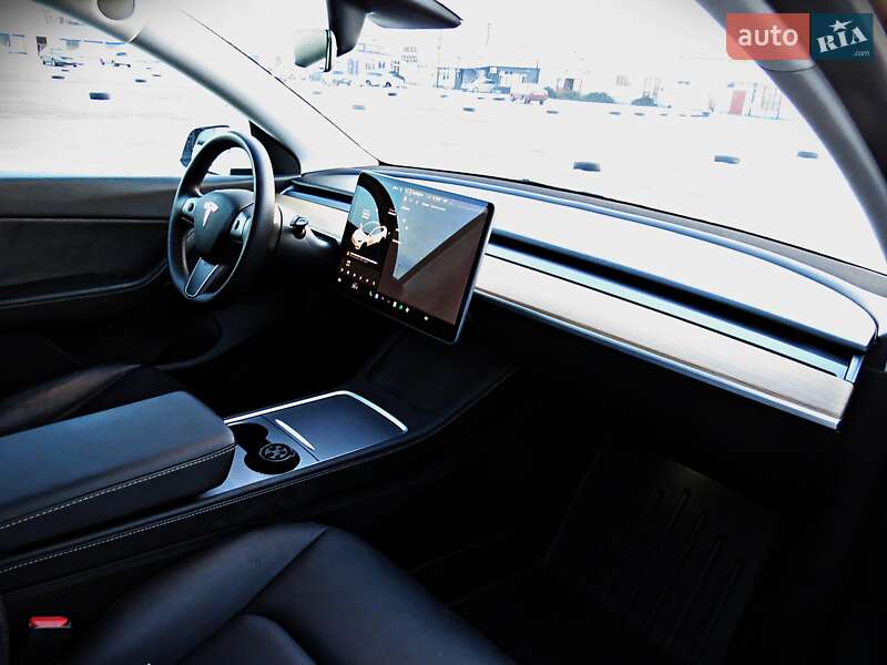 Внедорожник / Кроссовер Tesla Model Y 2021 в Черкассах