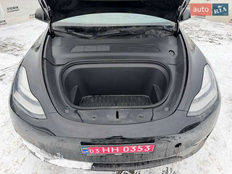 Внедорожник / Кроссовер Tesla Model Y 2021 в Луцке